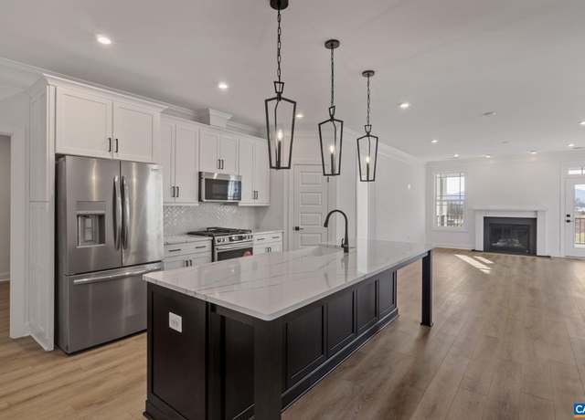 Property at 241 Ridgeline Dr, Waynesboro, VA 22980, 3 beds, 2.5 baths