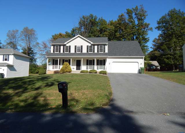 Property at 114 Laurel Wood Dr, Waynesboro, VA 22980, 4 beds, 2.5 baths
