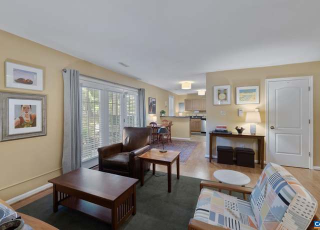 Property at 1504 Villa Ter Unit B, Charlottesville, VA 22903, 3 beds, 2 baths