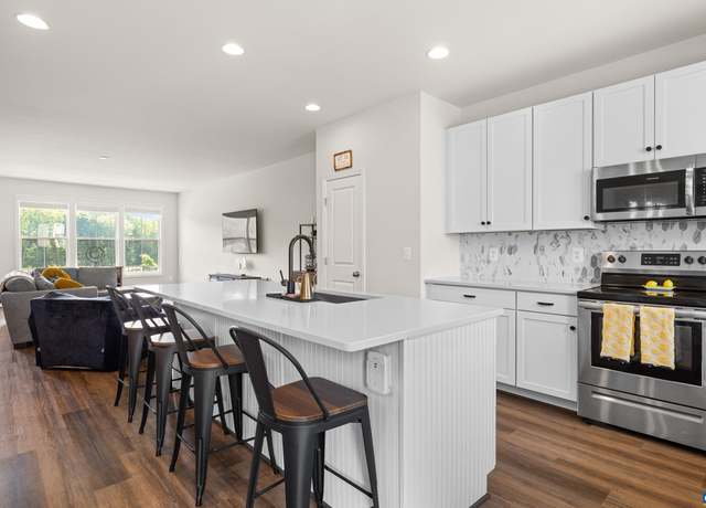 Property at 3028 Horizon Rd, Charlottesville, VA 22902, 3 beds, 3 baths