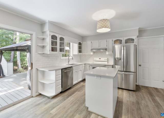 Property at 2018 Heather Glen Rd, Charlottesville, VA 22911, 4 beds, 2.5 baths