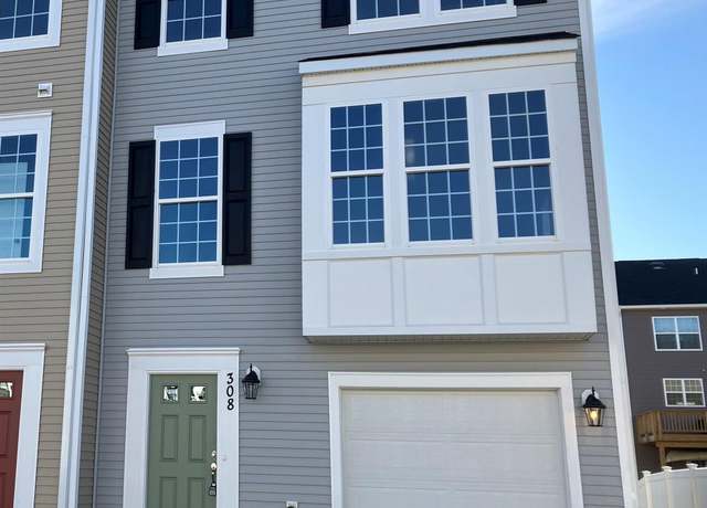 Property at 308 Willowshire Ct, Waynesboro, VA 22980, 3 beds, 2.5 baths