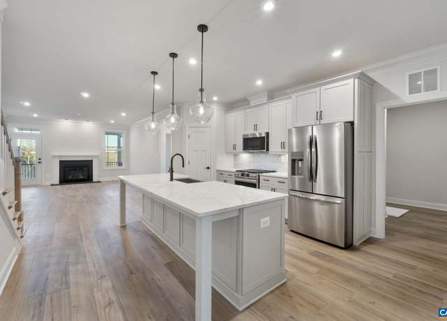 Property at 1331 Laconia Ln, Charlottesville, VA 22911, 3 beds, 2.5 baths