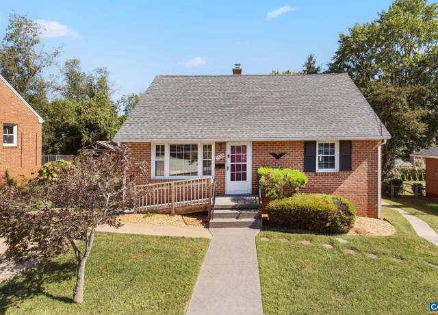 Property at 1427 Grace St, Charlottesville, VA 22902, 4 beds, 2 baths