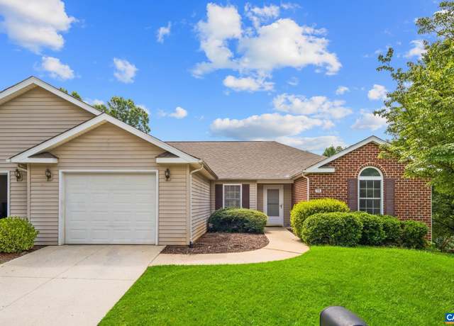Property at 114 Meadow Green Ct, Amherst, VA 24521, 3 beds, 2.5 baths