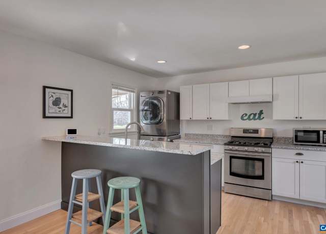 Property at 263 Main St, Palmyra, VA 22963, 2 beds, 1 bath