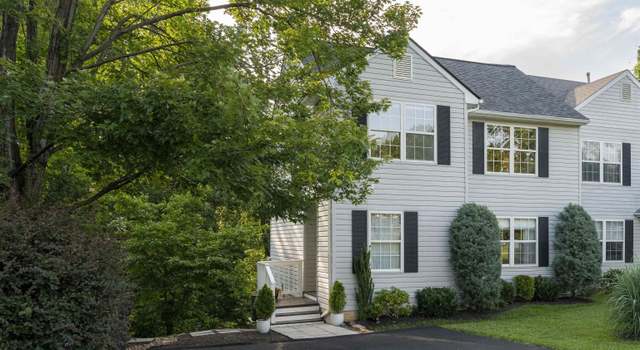 Photo of 220 Buttercup Ln, Charlottesville, VA 22902