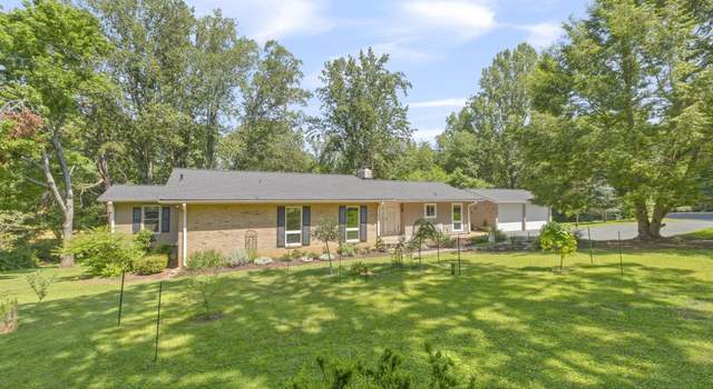 Photo of 310 Gloucester Rd, Charlottesville, VA 22901