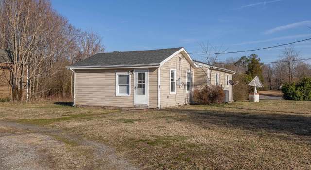 Photo of 228 Old Fifteen Rd, New Canton, VA 23123