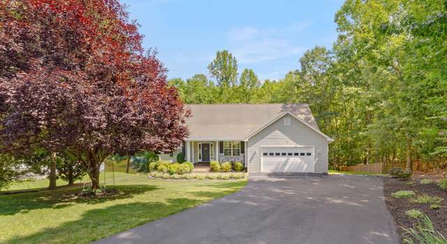 Property at 27 Kingswood Rd, Palmyra, VA 22963, 4 beds, 3 baths