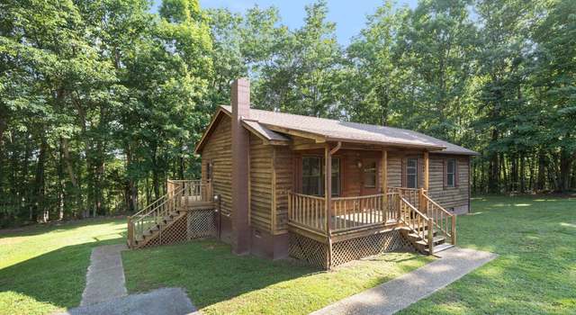 Photo of 406 Green Meadow Ln, Scottsville, VA 24590