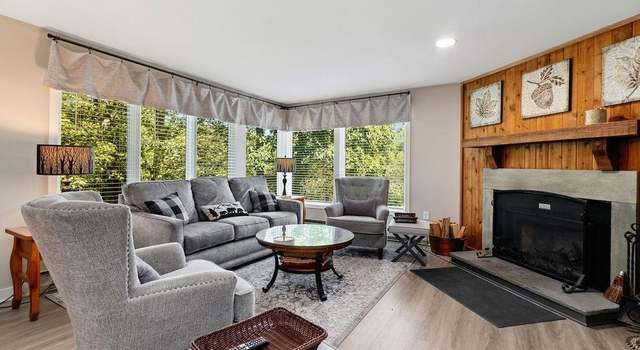 Photo of 2132 Fairway Woods, Roseland, VA 22967