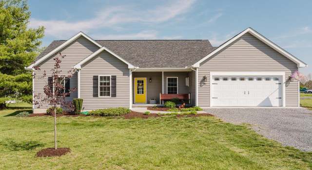 Photo of 45 Auburn Dr, Grottoes, VA 24441