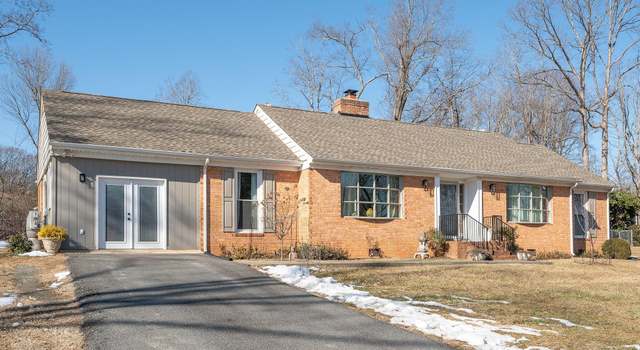 Photo of 520 Stonefield Cir, Earlysville, VA 22936