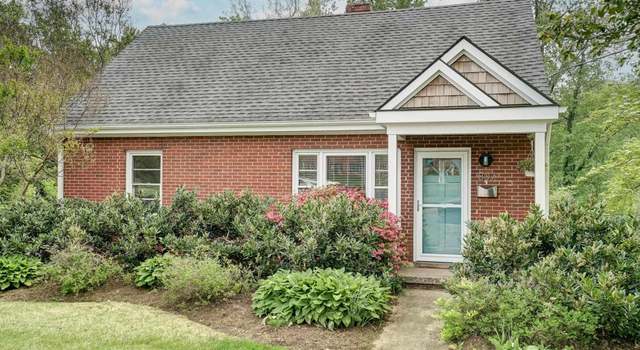 Photo of 807 Hillcrest Rd, Charlottesville, VA 22903