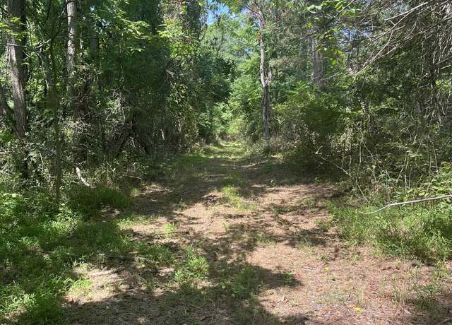 Property at 90 Woodlee Rd, Staunton, VA 24401