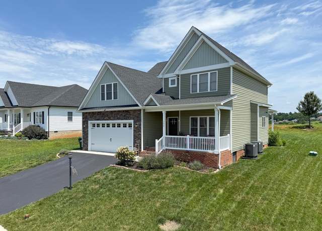 Property at 177 Tomasville Dr, Waynesboro, VA 22980, 4 beds, 2.5 baths