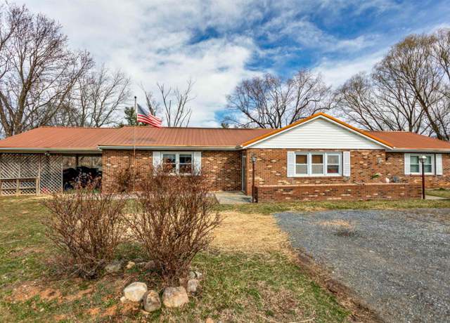 Property at 24 Depot Hill Rd, Fairfield, VA 24435, 4 beds, 4 baths