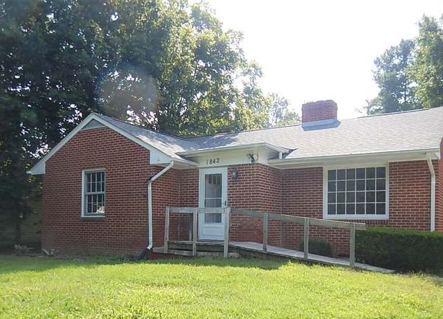 Property at 1842 Lyndhurst Rd, Waynesboro, VA 22980, 3 beds, 1 bath