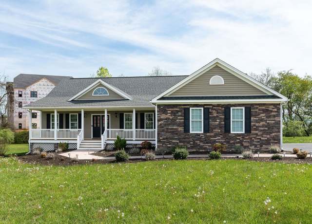 Property at 82 Willow Ln, Waynesboro, VA 22980, 3 beds, 3.5 baths