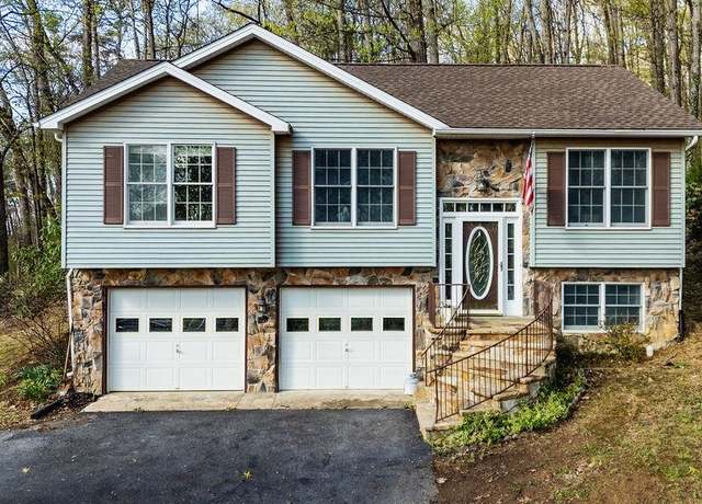 Property at 423 Flower Dr, Mcgaheysville, VA 20036, 3 beds, 2.5 baths