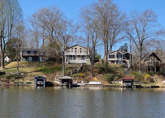 Property at 94 Hilltop Rd, Louisa, VA 23093, 3 beds, 2 baths
