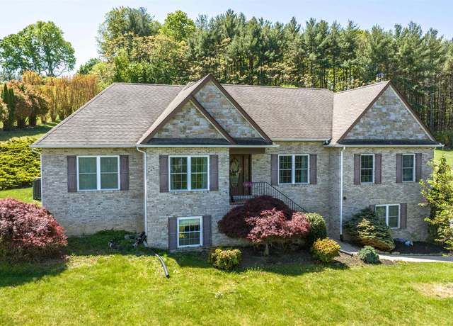Property at 81 Cedar Creek Ln, Fort Defiance, VA 24437, 3 beds, 3.5 baths