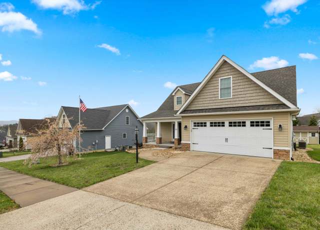 Property at 70 Hull Hills Ln, Staunton, VA 24401, 3 beds, 2.5 baths