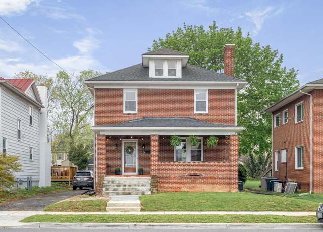 Property at 511 Virginia Ave, Harrisonburg, VA 22801, 3 beds, 2 baths