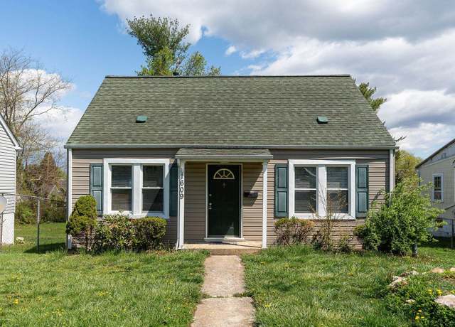 Property at 1609 Ohio St, Waynesboro, VA 22980, 3 beds, 2 baths