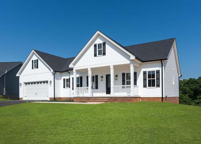 Property at 209 Tomasville Dr, Waynesboro, VA 22980, 3 beds, 2 baths