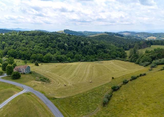 Property at 25 Koogler Trl, Raphine, VA 24472