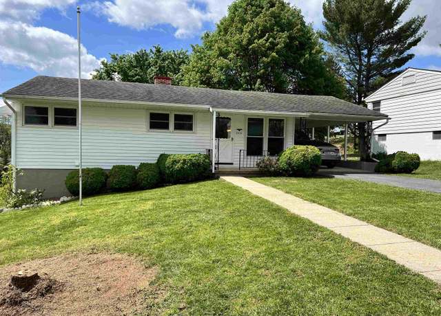 Property at 2516 Sharlaine Dr S, Staunton, VA 24401, 3 beds, 2 baths
