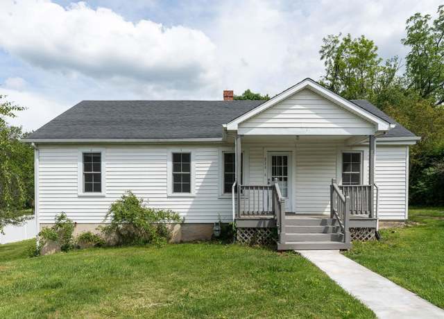 Property at 311 Gray Ave, Staunton, VA 24401, 3 beds, 2 baths