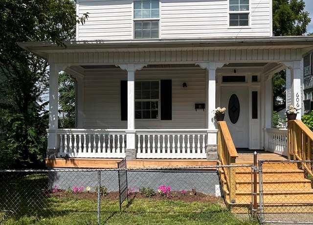 Property at 606 Winthrop St, Staunton, VA 24401, 3 beds, 1 bath