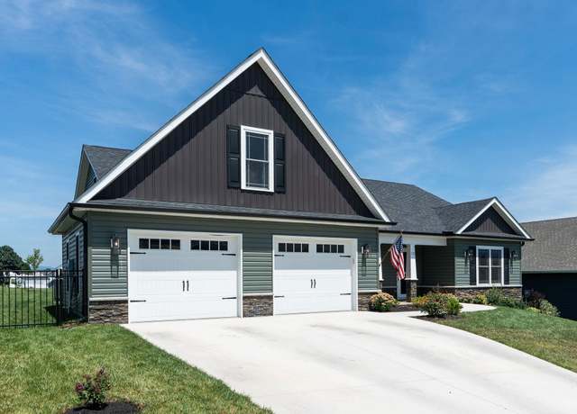 Property at 12 Thomas Dean Ct, Waynesboro, VA 22980, 4 beds, 3 baths