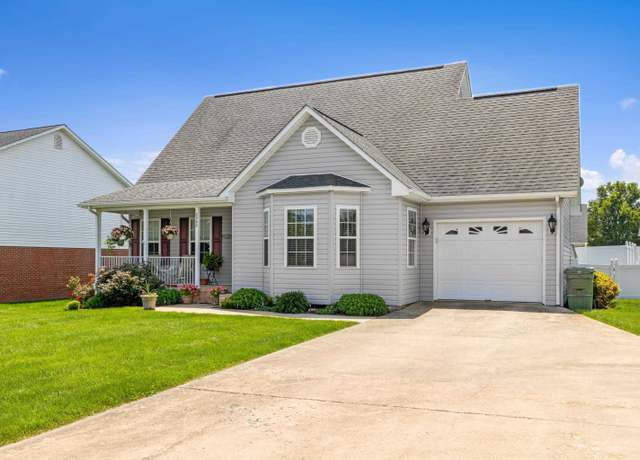 Property at 2308 Monroe St, Waynesboro, VA 22980, 3 beds, 2.5 baths