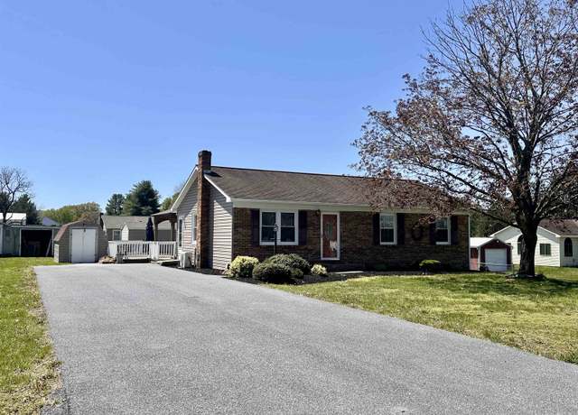 Property at 607 18th St, Grottoes, VA 24441, 3 beds, 1 bath