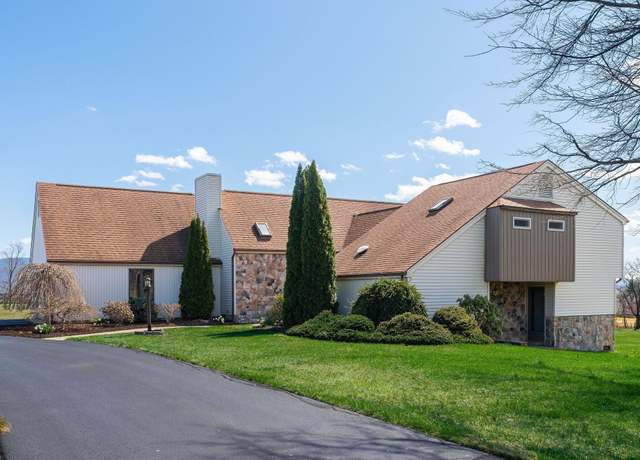 Property at 269 Foxfield Dr, Staunton, VA 24401, 4 beds, 4 baths