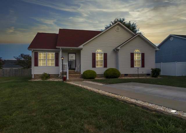 Property at 212 Mayfield Ln, Waynesboro, VA 22980, 3 beds, 2 baths