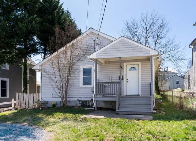 Property at 14 Peabody St E, Staunton, VA 24401, 3 beds, 1 bath