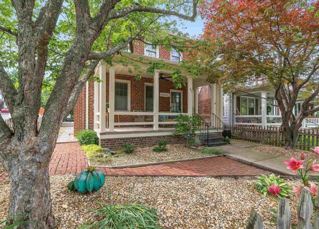 Property at 577 Chestnut Ave, Waynesboro, VA 22980, 3 beds, 2.5 baths