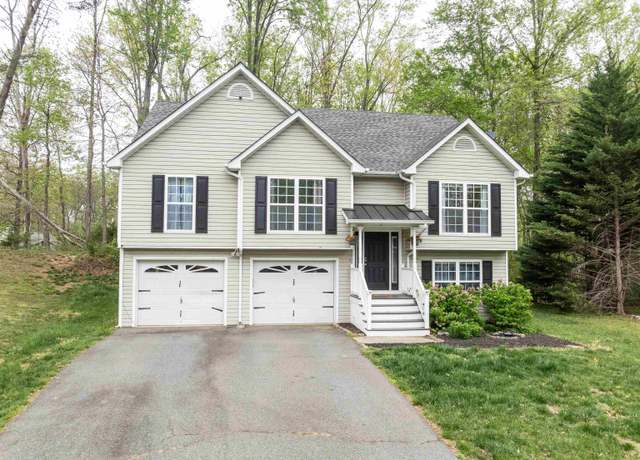 Property at 1408 Maymont Ct, Charlottesville, VA 22901, 5 beds, 3 baths