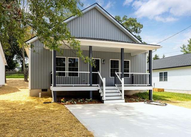 Property at 1522 2nd St, Waynesboro, VA 22980, 3 beds, 2 baths
