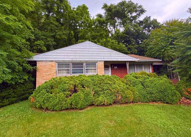 Property at 3000 Winterberry Ave, Covington, VA 24426, 3 beds, 2 baths