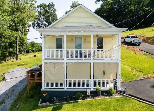 Property at 120 Gay St W, Staunton, VA 24401, 3 beds, 2.5 baths