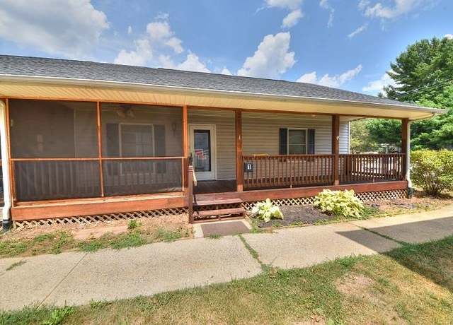 Property at 405 Linden Ave S #1, Waynesboro, VA 22980, 3 beds, 2 baths