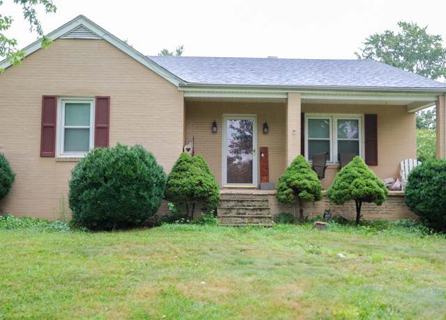 Property at 44 Stuart Ave, Stuarts Draft, VA 24477, 2 beds, 1 bath