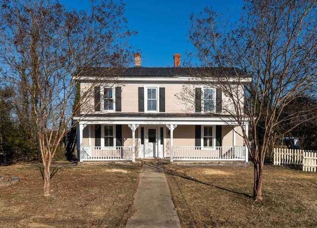 Property at 208 Weaver St, Gordonsville, VA 22942, 3 beds, 2 baths