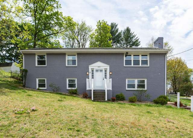 Property at 402 Marshall St, Staunton, VA 24401, 4 beds, 3 baths